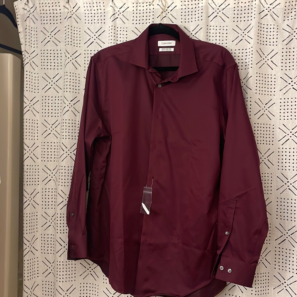 Calvin Klein NEW! 16 1/2, 32/33.